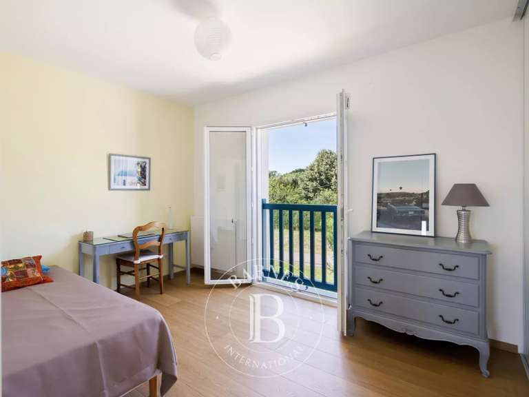 House Arcangues - 6 bedrooms - 260m²