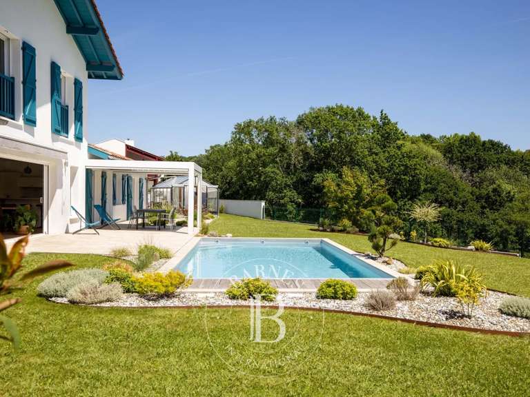 House Arcangues - 6 bedrooms - 260m²