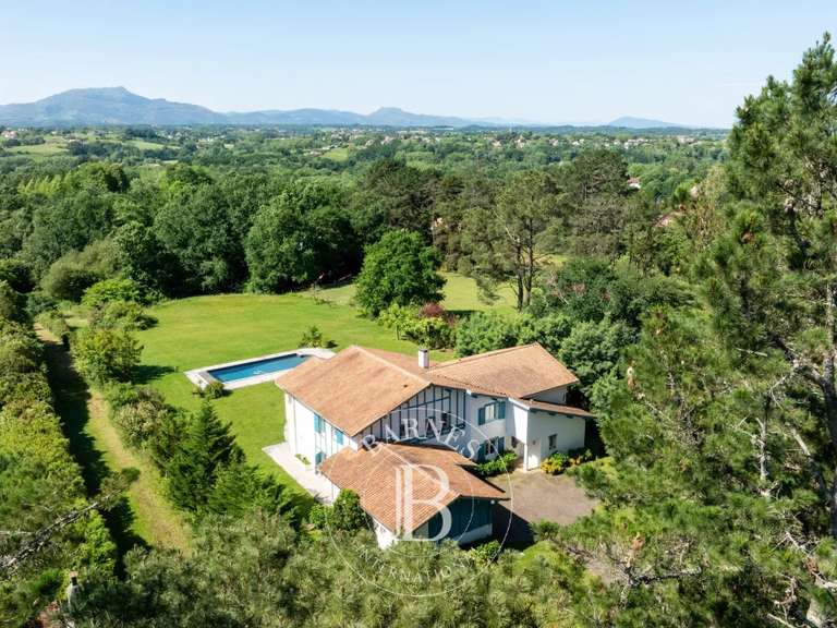 Maison Arcangues - 6 chambres - 312m²