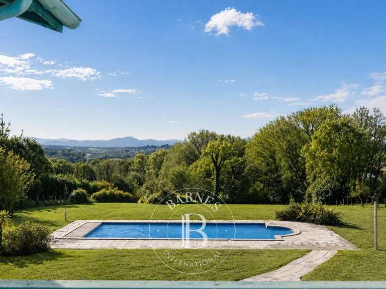 Maison Arcangues - 6 chambres - 312m²