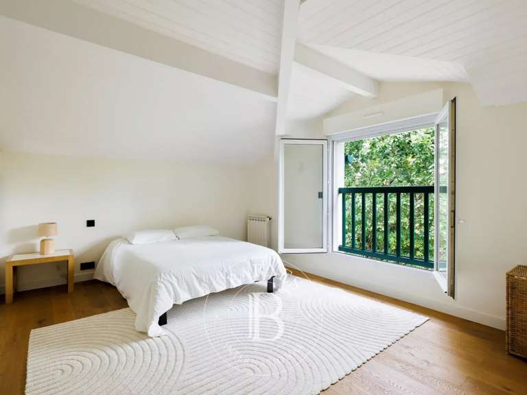 Maison Anglet - 5 chambres - 240m²