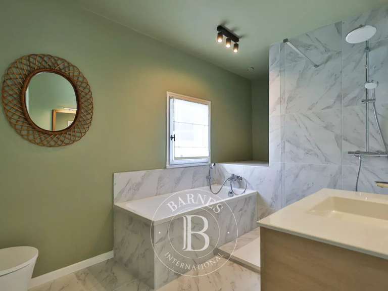 House Arcangues - 6 bedrooms - 380m²
