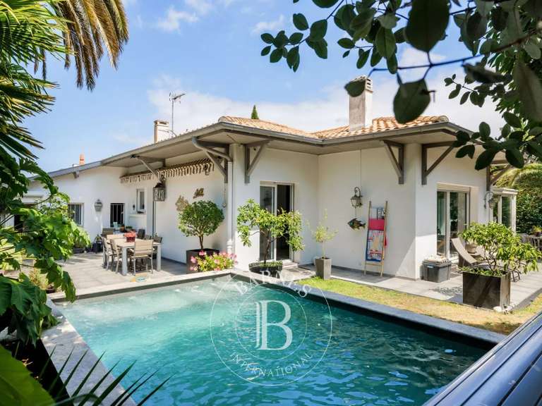 Maison Anglet - 4 chambres - 168m²