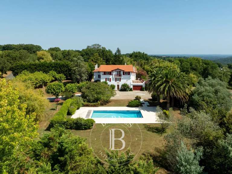 Maison Jatxou - 9 chambres - 467m²