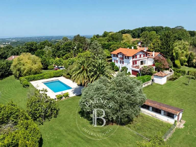 Maison Jatxou - 9 chambres - 467m²