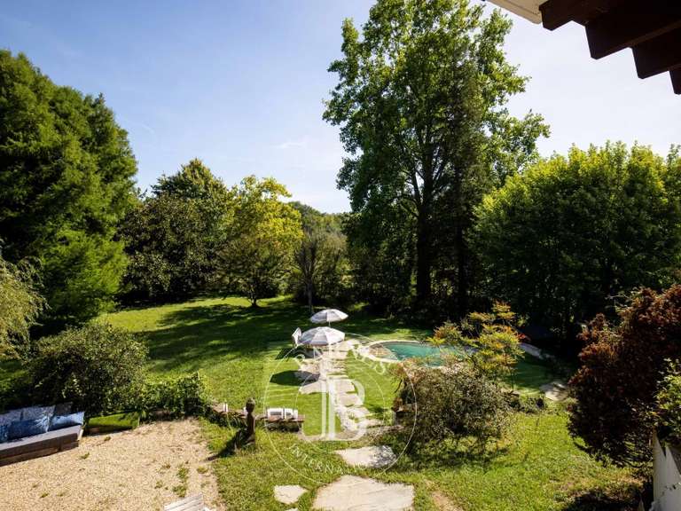 Maison Ascain - 4 chambres - 236m²