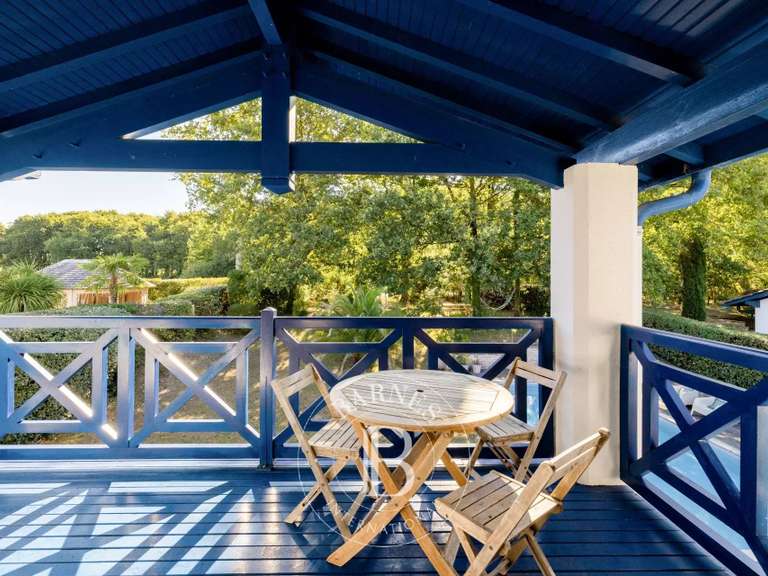 Maison Bassussarry - 4 chambres - 169m²