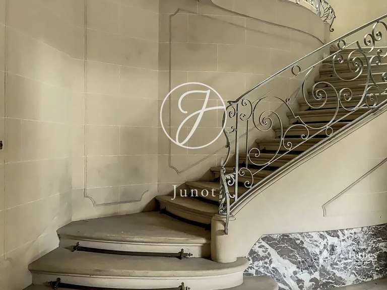 Maison Tourcoing - 4 chambres - 500m²