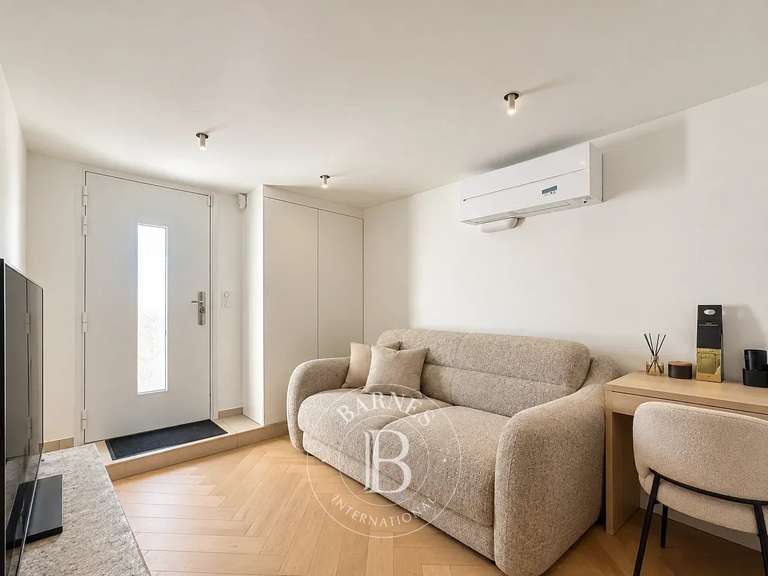 Maison Nogent-sur-Marne - 6 chambres - 240m²