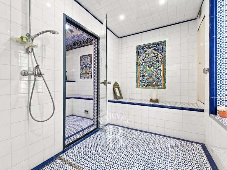 Maison Saint-Maur-des-Fossés - 5 chambres - 320m²