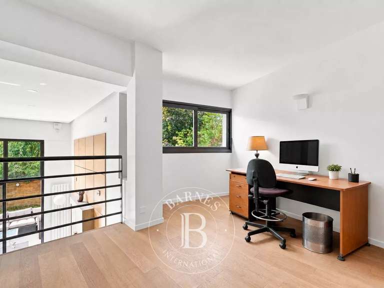 Maison Saint-Maur-des-Fossés - 5 chambres - 320m²