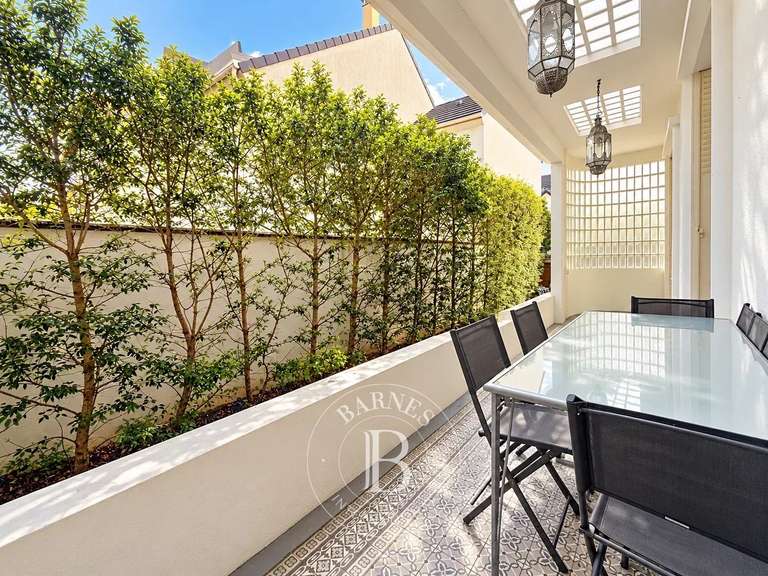 Maison Le Perreux-sur-Marne - 6 chambres - 323m²