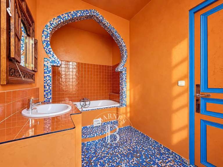 Maison Le Perreux-sur-Marne - 6 chambres - 323m²