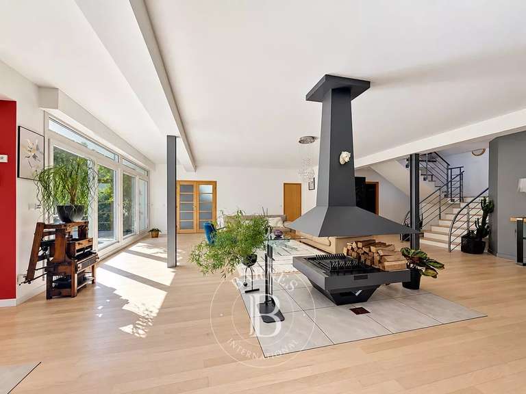 Maison Nogent-sur-Marne - 5 chambres - 263m²