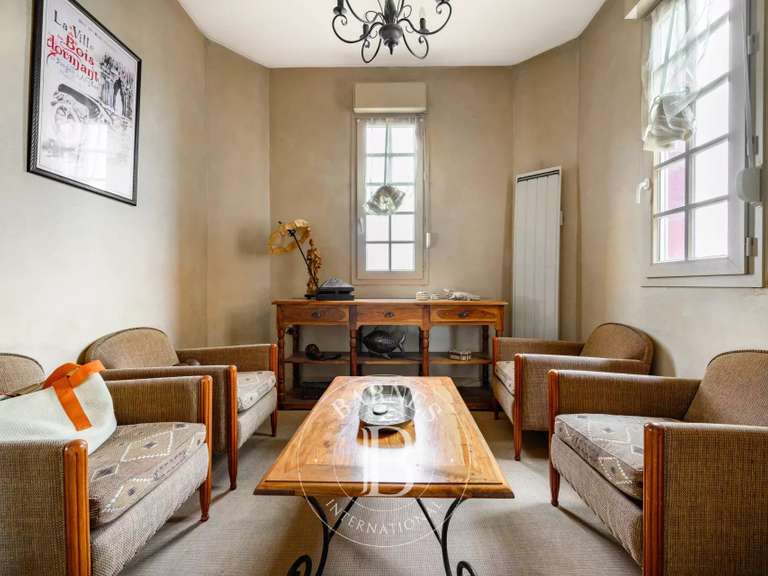 Maison Ablon-sur-Seine - 5 chambres - 478m²