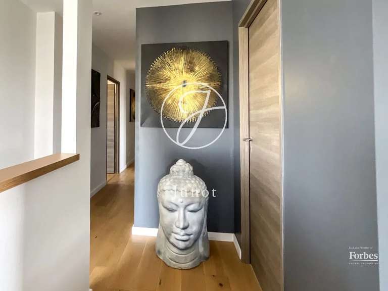 Maison Mérignies - 3 chambres - 283m²