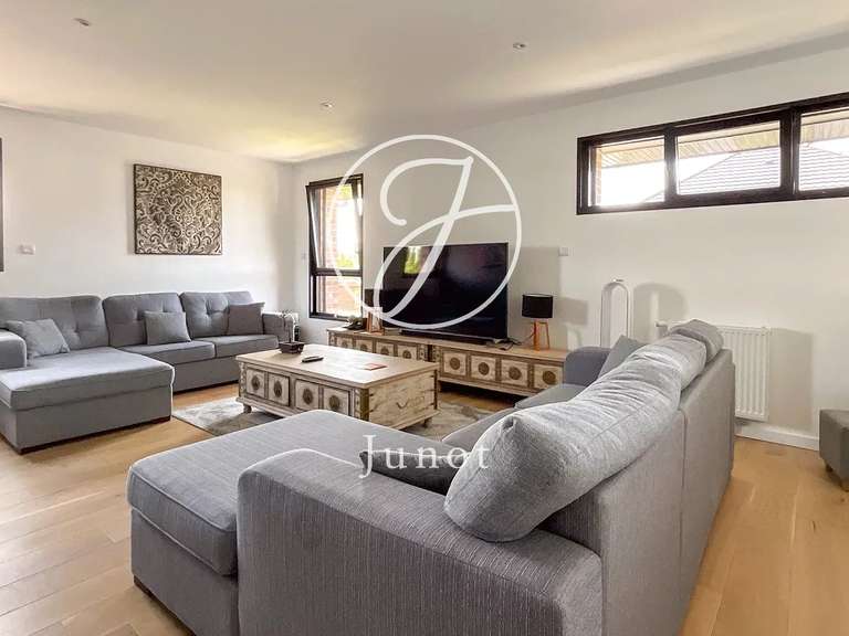Maison Mérignies - 3 chambres - 283m²