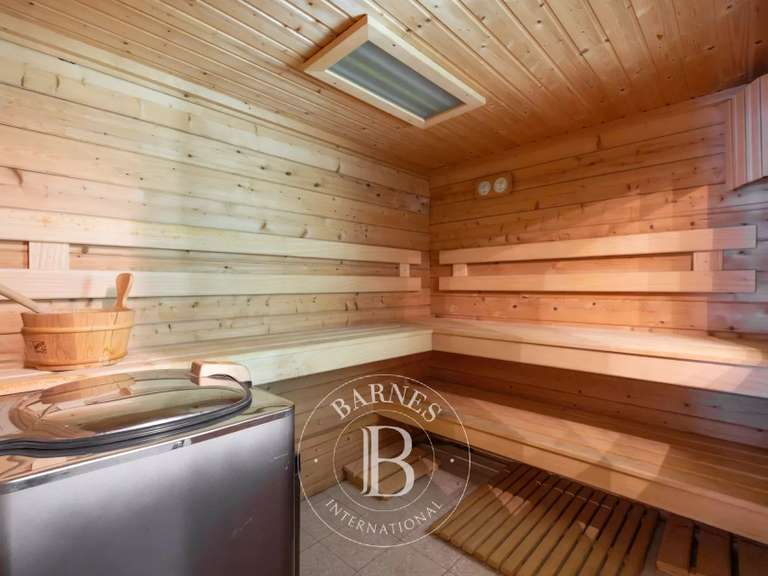 Maison Saint-Maur-des-Fossés - 5 chambres - 245m²