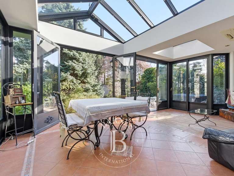 House Saint-Maur-des-Fossés - 7 bedrooms - 364m²