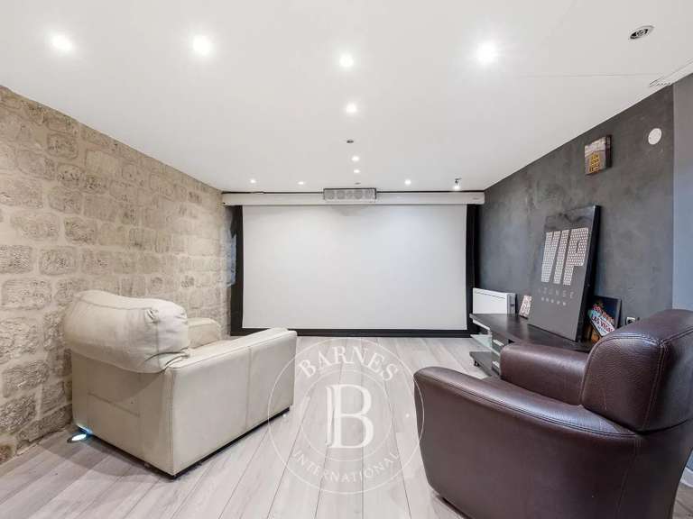 House Nogent-sur-Marne - 5 bedrooms - 200m²