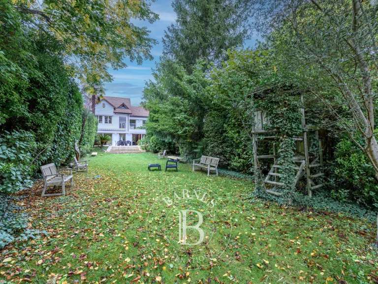 Maison Nogent-sur-Marne - 4 chambres - 280m²