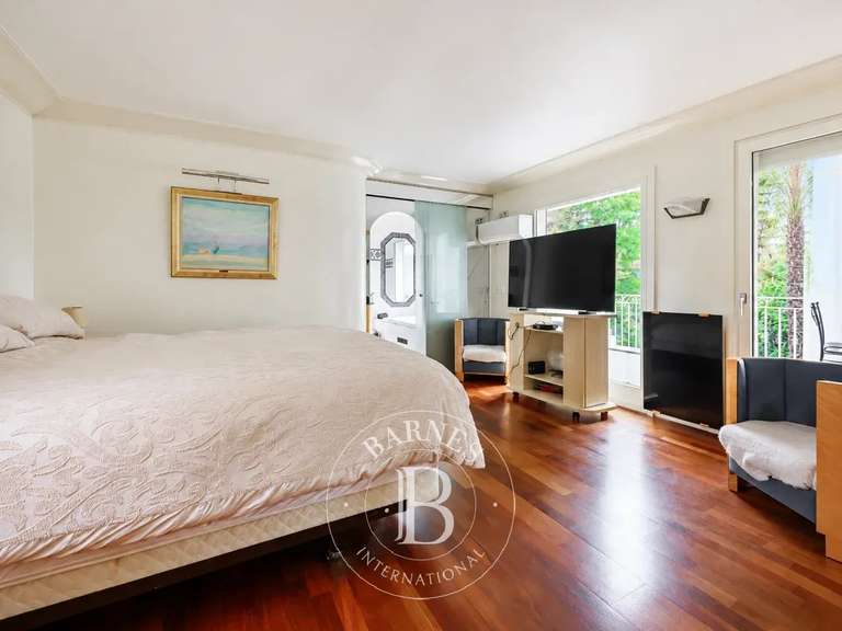 Maison Nogent-sur-Marne - 4 chambres - 280m²