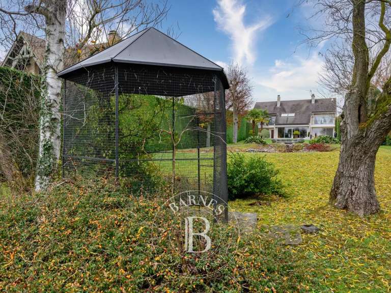 Maison Santeny - 5 chambres - 248m²