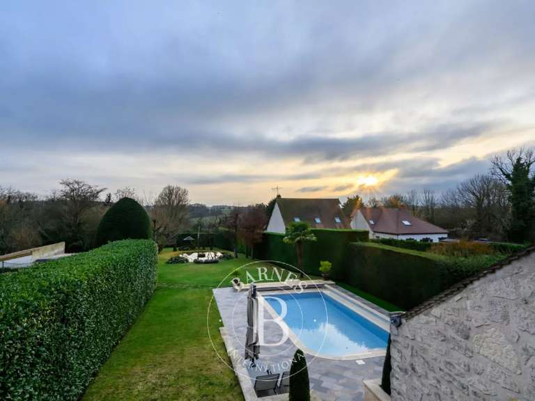 Maison Santeny - 5 chambres - 248m²