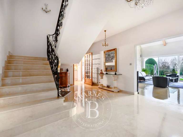 Maison Santeny - 5 chambres - 248m²