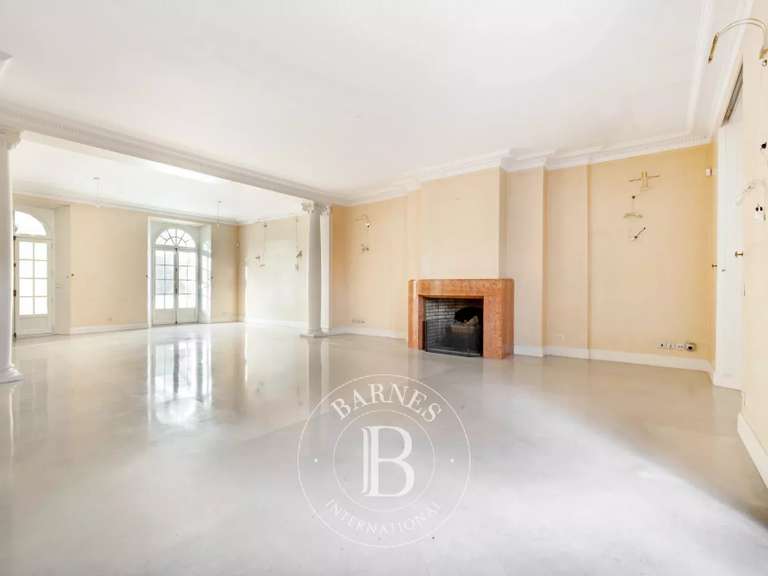 Maison Saint-Maur-des-Fossés - 3 chambres - 610m²