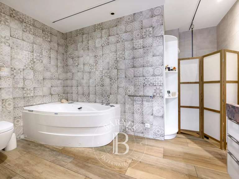Maison Saint-Maur-des-Fossés - 5 chambres - 235m²