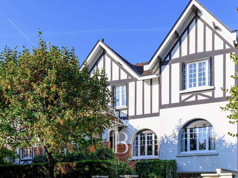 Maison Joinville-le-Pont - 4 chambres - 200m²