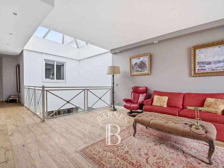 Maison Nogent-sur-Marne - 2 chambres - 150m²