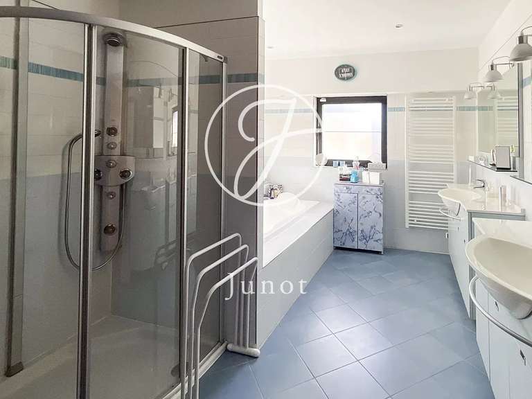 House Capinghem - 3 bedrooms - 313m²