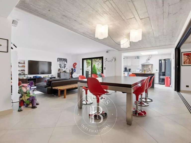 Maison Saint-Maur-des-Fossés - 4 chambres - 306m²