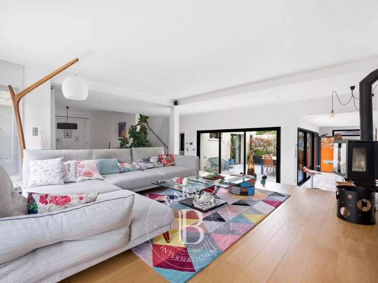 Maison Saint-Maur-des-Fossés - 4 chambres - 306m²