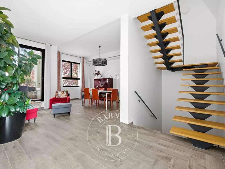 Maison Saint-Maur-des-Fossés - 4 chambres - 306m²