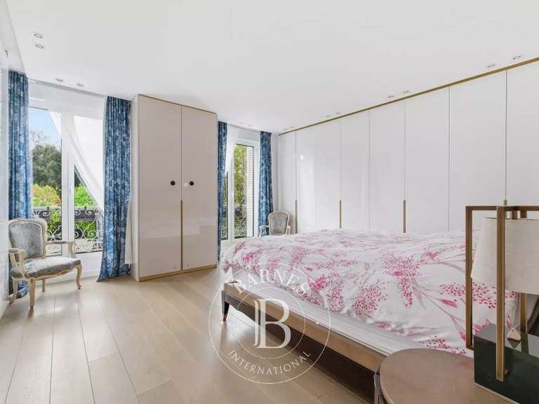 Maison Fontenay-sous-Bois - 6 chambres - 380m²