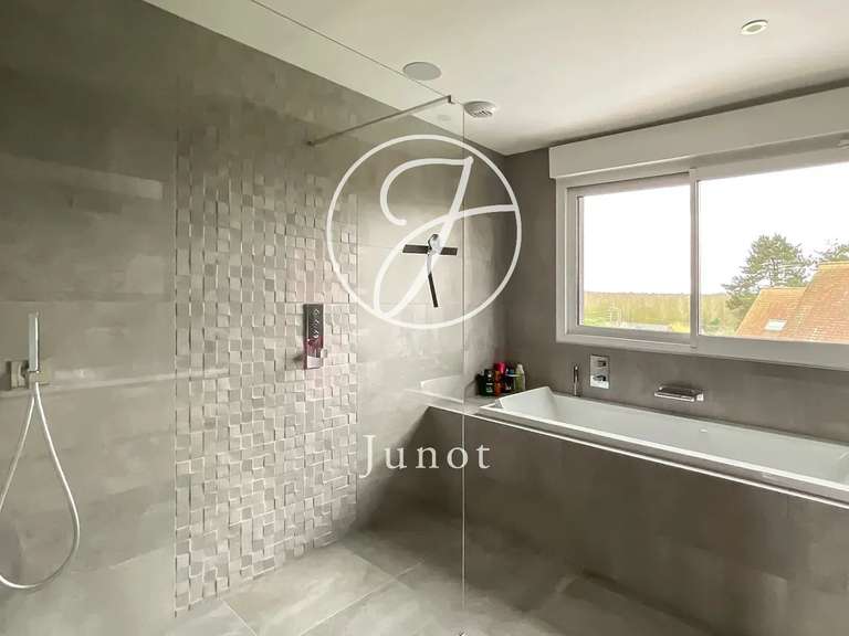 Maison Cysoing - 5 chambres - 386m²