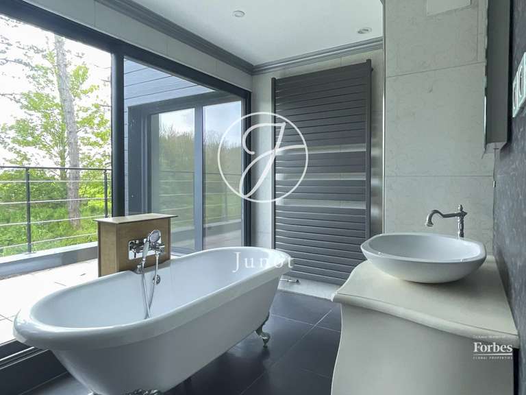 Maison Bourghelles - 5 chambres - 269m²