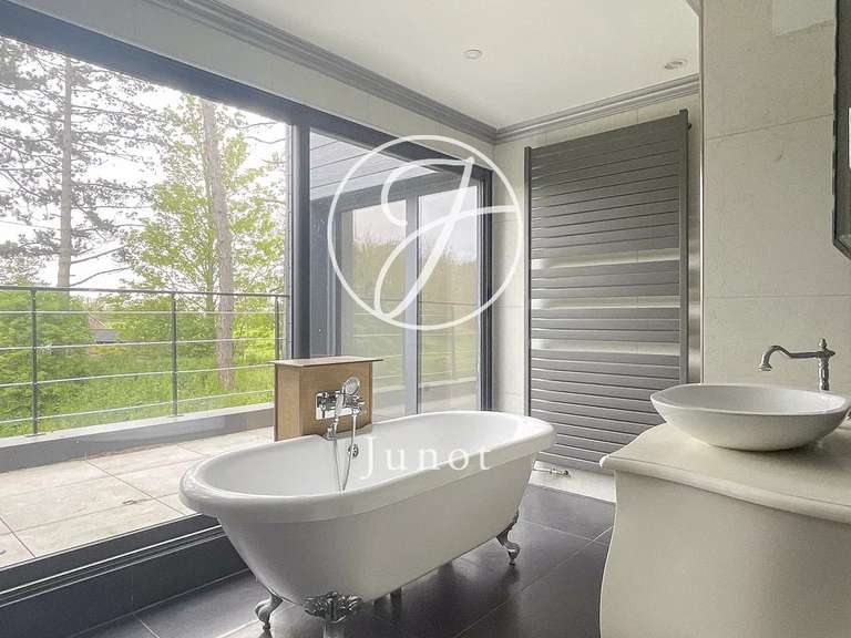 Maison Bourghelles - 5 chambres - 269m²