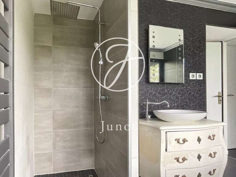 Maison Bourghelles - 5 chambres - 269m²