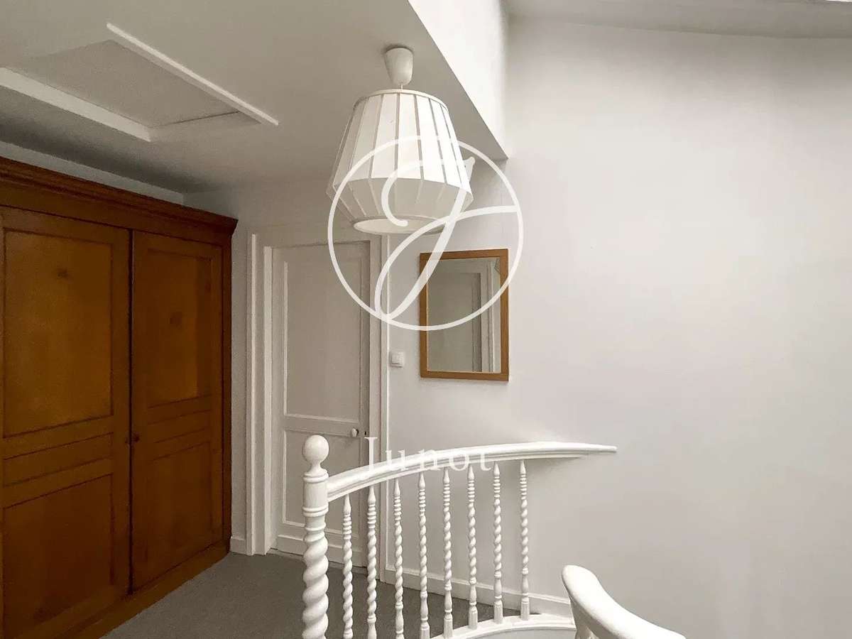 House Roubaix