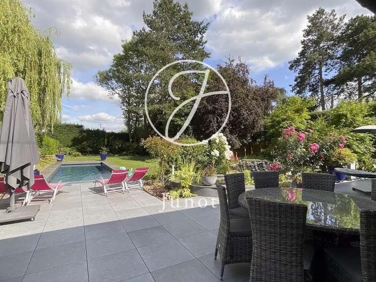 House Marcq-en-Baroeul - 4 bedrooms - 246m²