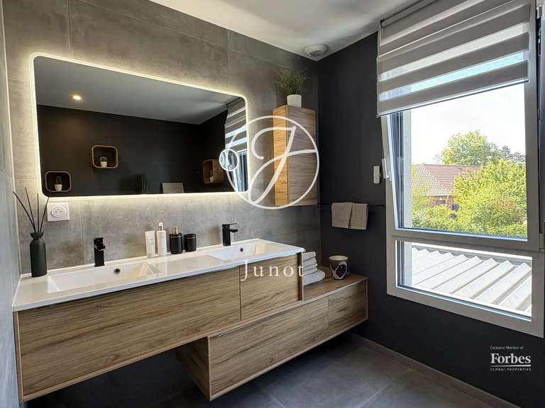 House Cappelle-en-Pévèle - 4 bedrooms - 217m²