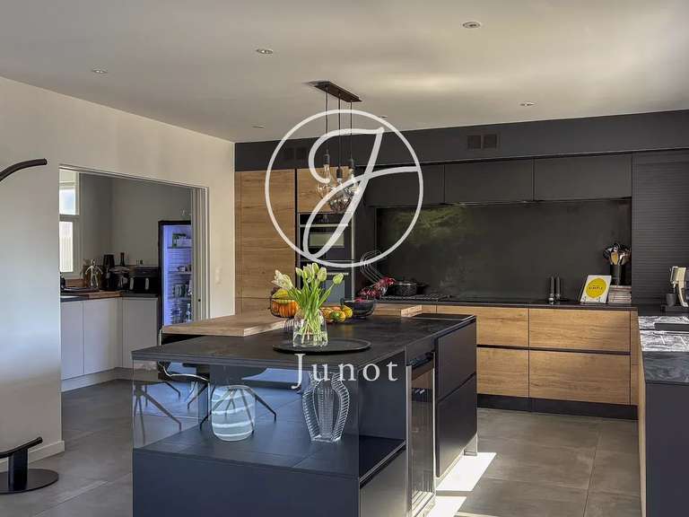 House Cappelle-en-Pévèle - 4 bedrooms - 217m²