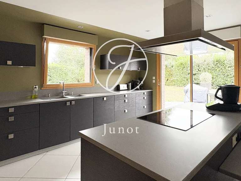 Maison Camphin-en-Pévèle - 6 chambres - 212m²