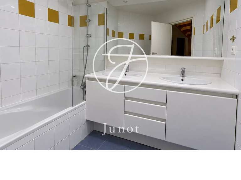 House Marcq-en-Baroeul - 4 bedrooms - 185m²