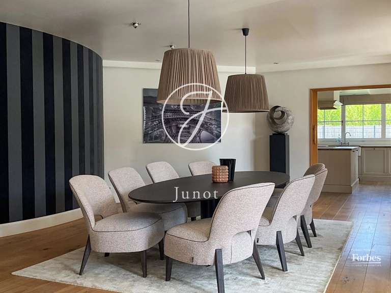 Maison Mouvaux - 4 chambres - 262m²