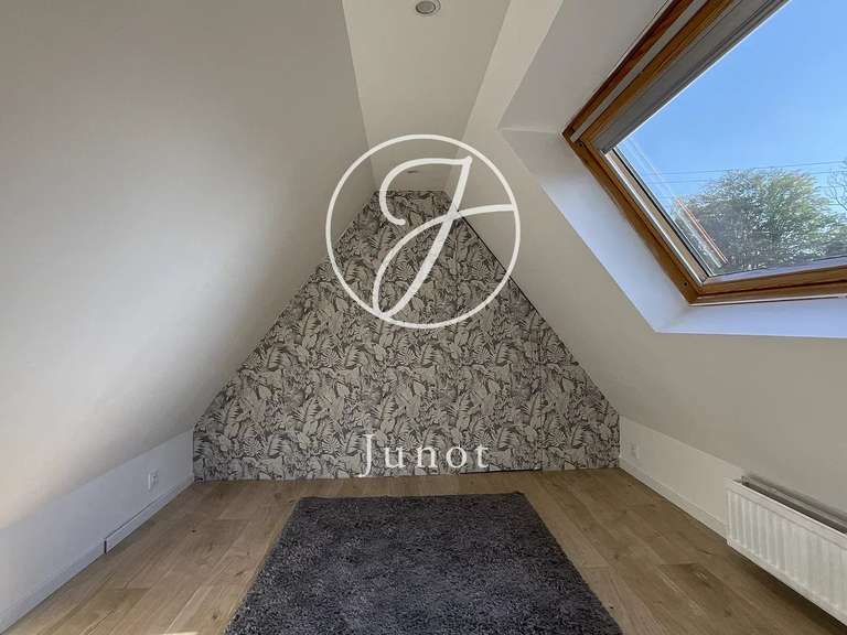 Maison Sailly-lez-Lannoy - 5 chambres - 146m²